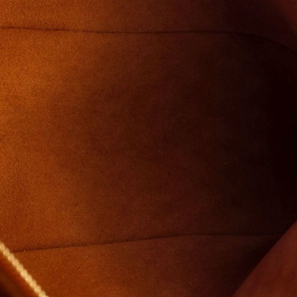 Louis Vuitton Coussin MM - Black - Picture 4 of 5